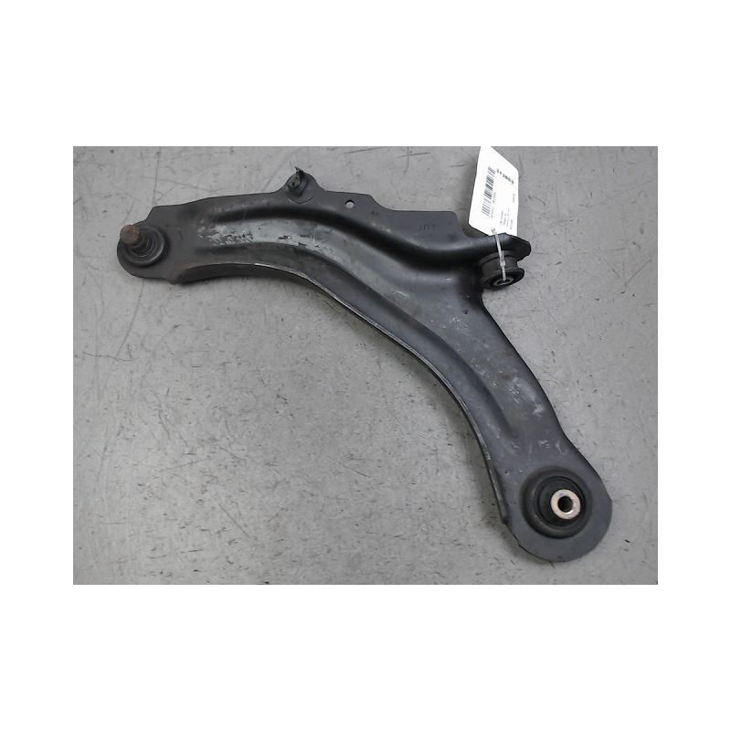 TRIANGLE INFERIEUR AVANT GAUCHE RENAULT MEGANE