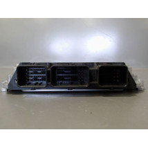 CALCULATEUR MOTEUR RENAULT TRAFIC