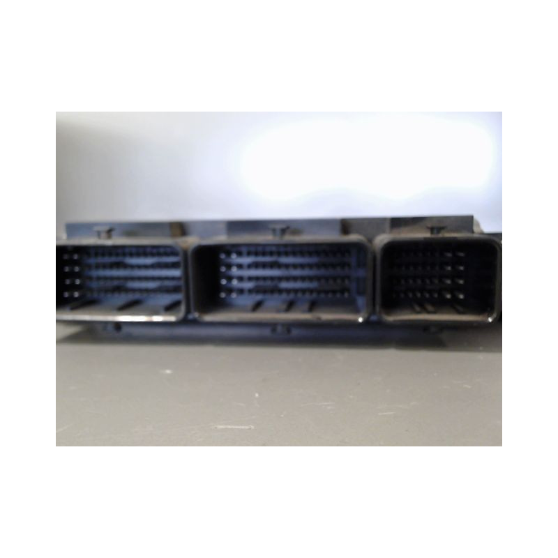 CALCULATEUR MOTEUR RENAULT MEGANE