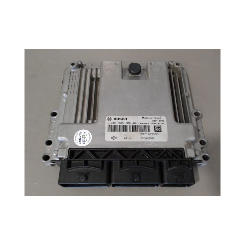 CALCULATEUR MOTEUR RENAULT CLIO
