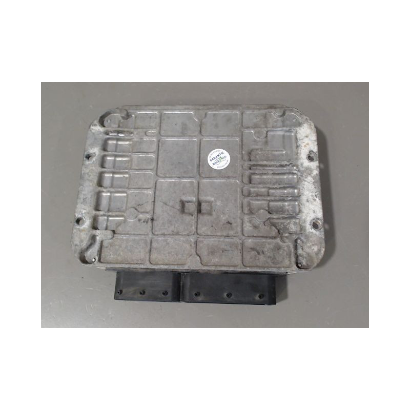 CALCULATEUR MOTEUR OPEL ZAFIRA