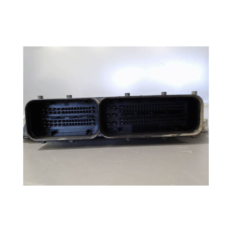 CALCULATEUR MOTEUR OPEL ZAFIRA