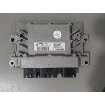 CALCULATEUR MOTEUR RENAULT CLIO