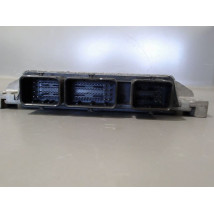 CALCULATEUR MOTEUR RENAULT CLIO