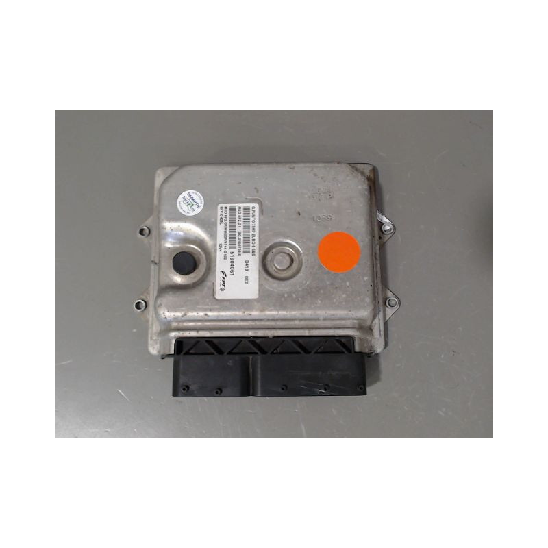 CALCULATEUR MOTEUR FIAT PUNTO