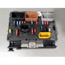 BOITE A FUSIBLES PEUGEOT 207