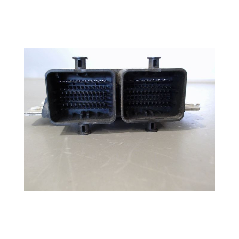 CALCULATEUR MOTEUR FORD KA