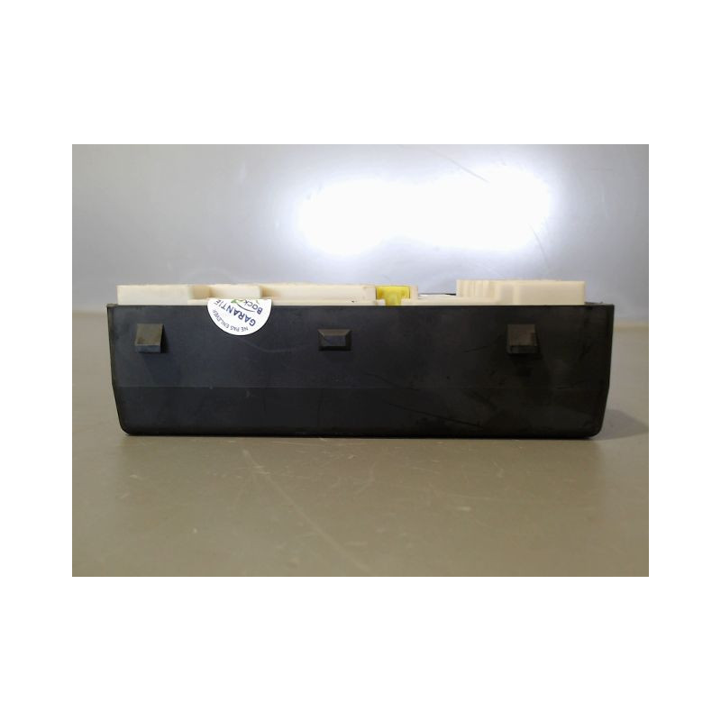 BOITE A FUSIBLES RENAULT MEGANE