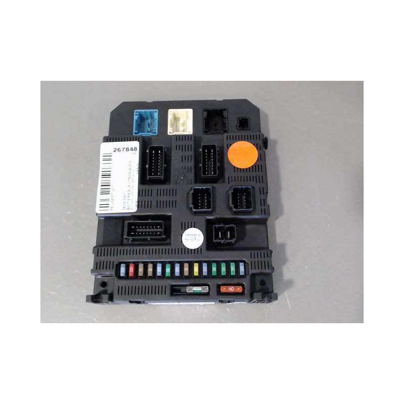 BOITIER GESTION HABITACLE PEUGEOT 207