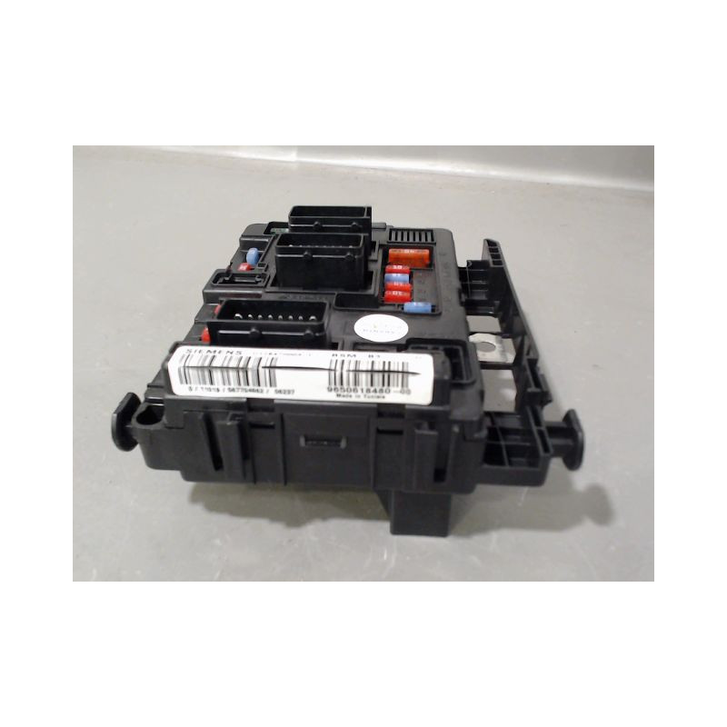 BOITE A FUSIBLES CITROEN BERLINGO