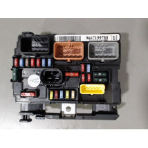 BOITE A FUSIBLES PEUGEOT 207