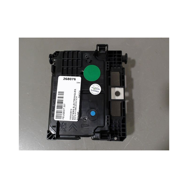 BOITE A FUSIBLES PEUGEOT 207
