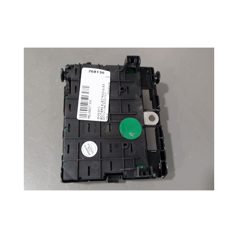 BOITE A FUSIBLES PEUGEOT 206