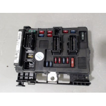 BOITE A FUSIBLES PEUGEOT 206