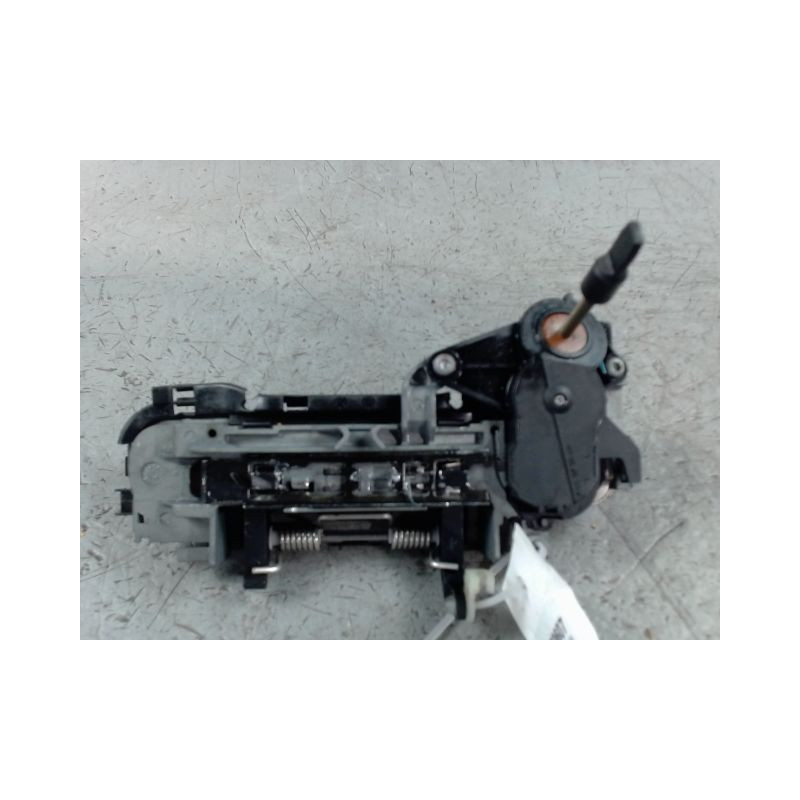POIGNEE EXTERIEURE PORTE AVANT GAUCHE AUDI A3 2003-