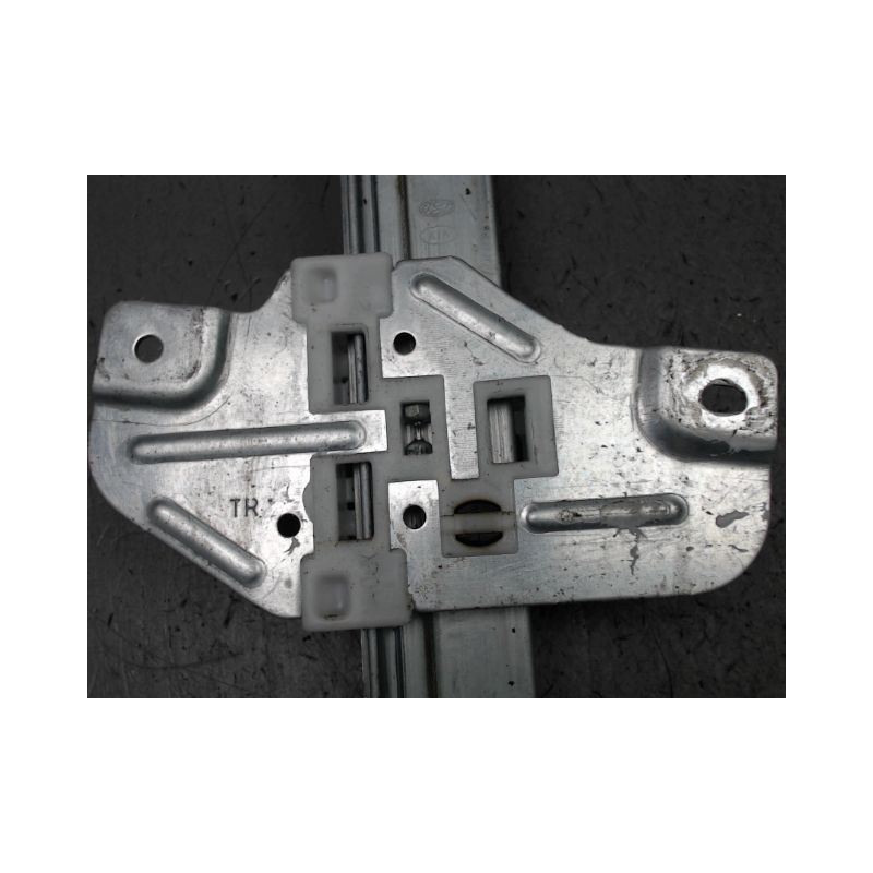 MECANISME+MOTEUR LEVE-GLACE AVANT DROIT KIA PICANTO