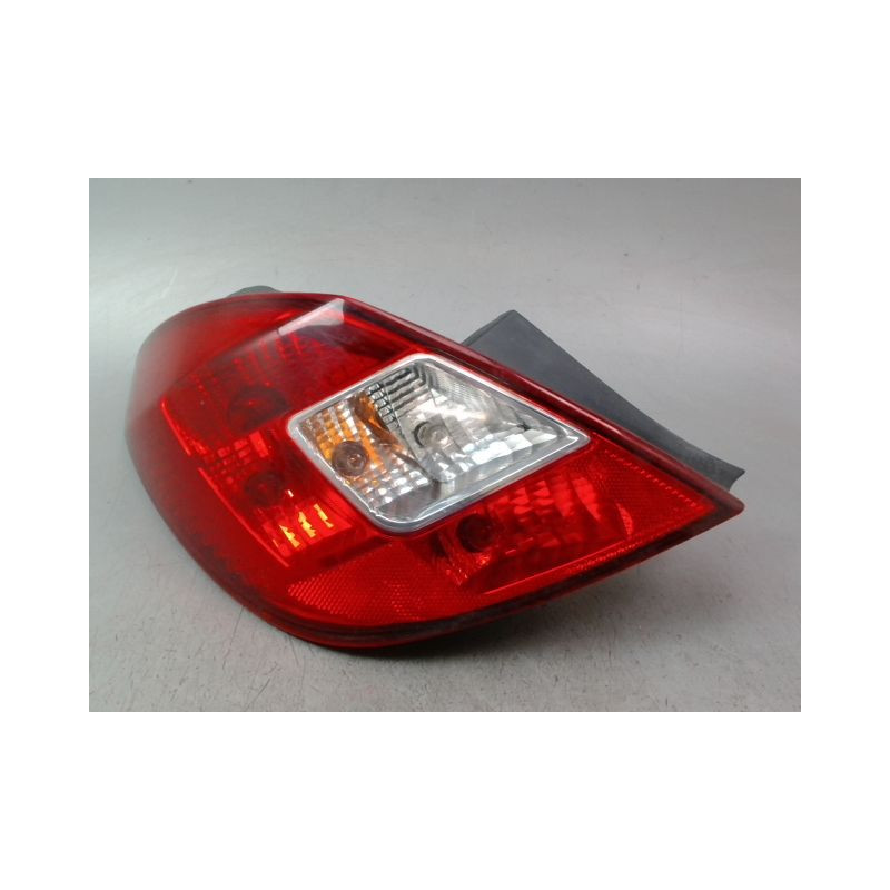 FEU ARRIERE GAUCHE  OPEL CORSA IV Phase 1 (D) 2006-2010