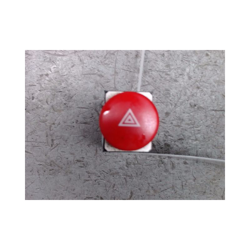 BOUTON DE WARNING SEAT LEON 2009-