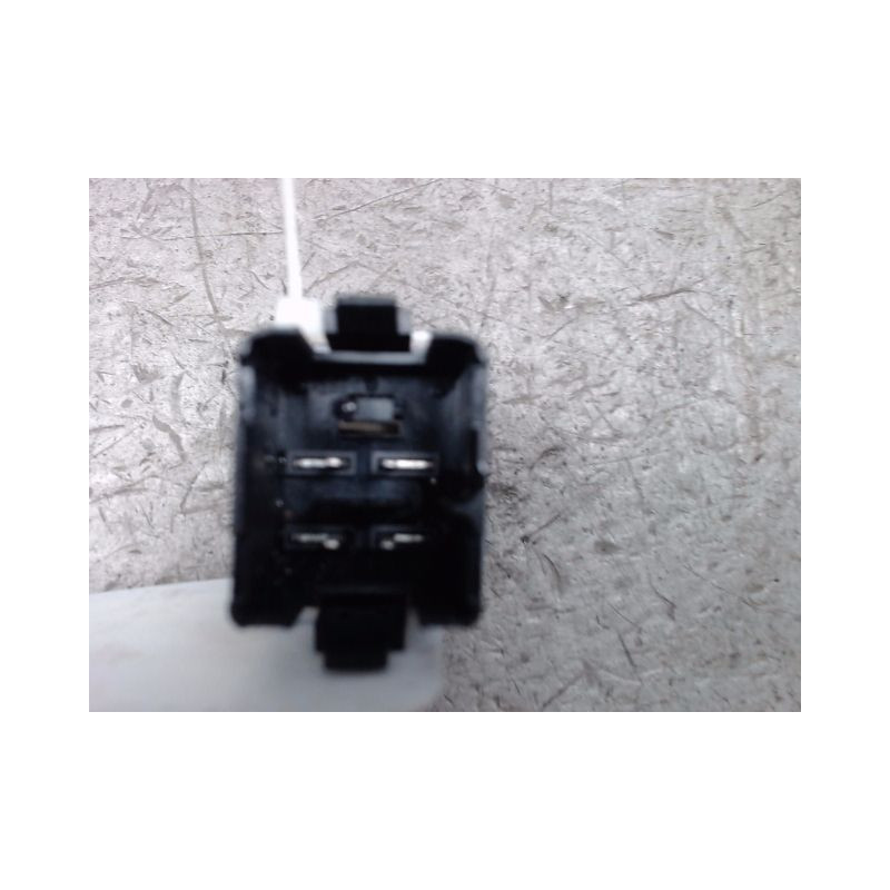 BOUTON DE WARNING SEAT LEON 2009-