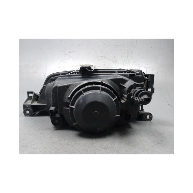 PHARE DROIT PEUGEOT 306 93-97