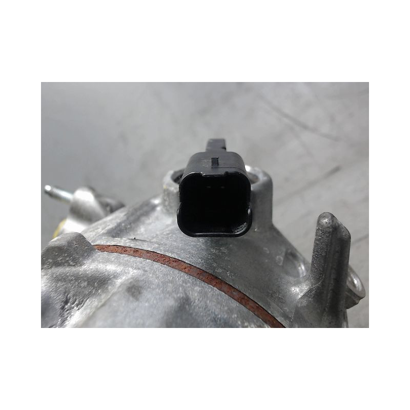 COMPRESSEUR AIR CONDITIONNE PEUGEOT 208