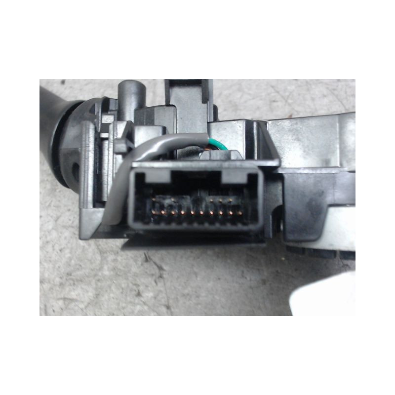 COMMANDE CLIGNOTANT TOYOTA PRIUS 2004-