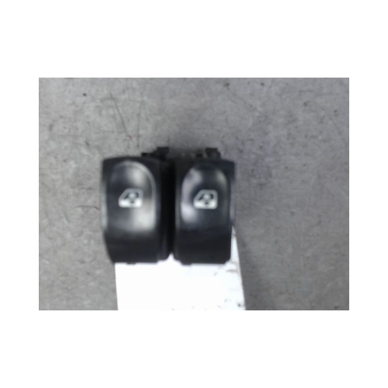 COMMANDE LEVE-GLACE PORTE AVG RENAULT CLIO