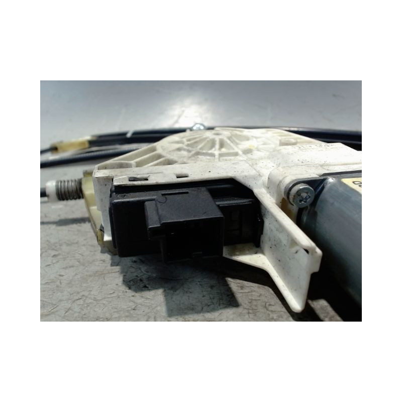 MECANISME+MOTEUR LEVE-GLACE AVANT DROIT AUDI A6