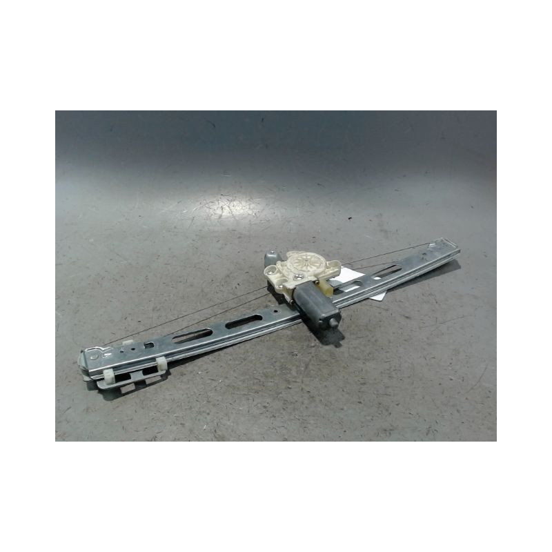 MECANISME+MOTEUR LEVE-GLACE AVANT GAUCHE MERCEDES CLASSE A - 2001