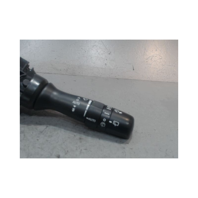 COMMANDE ESSUIE GLACE TOYOTA YARIS