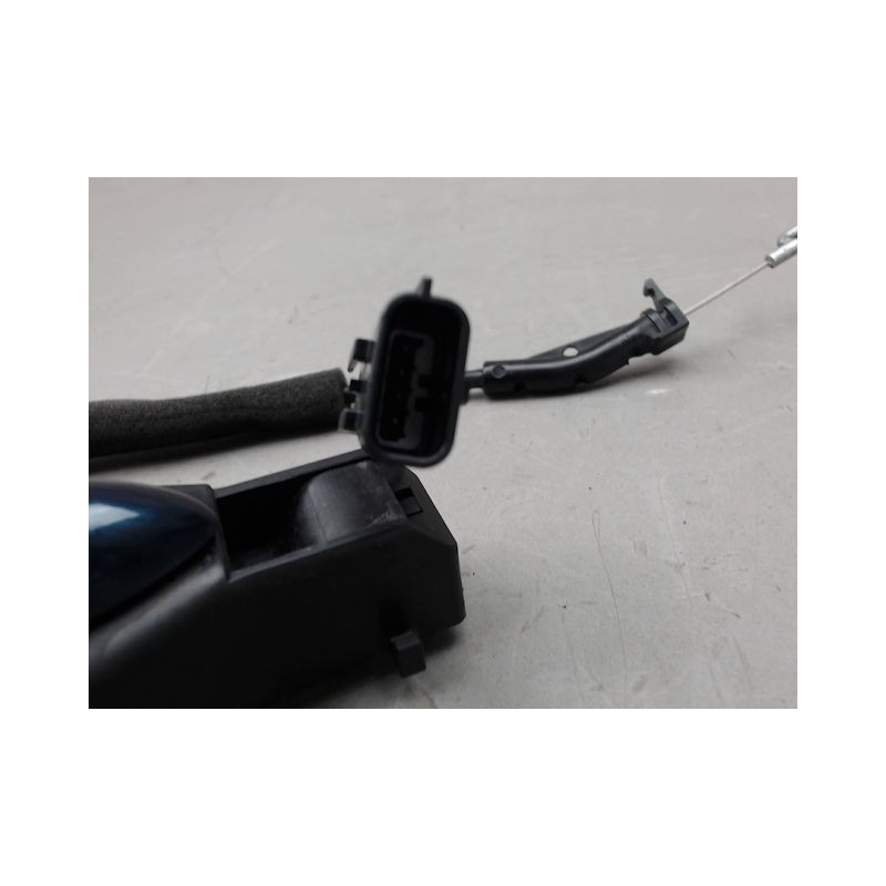 POIGNEE EXTERIEURE PORTE AVANT DROIT RENAULT CAPTUR