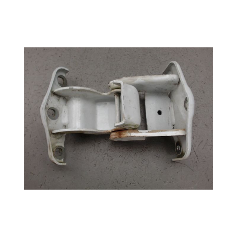 CHARNIERE SUP PORTE BATTANTE ARG RENAULT TRAFIC
