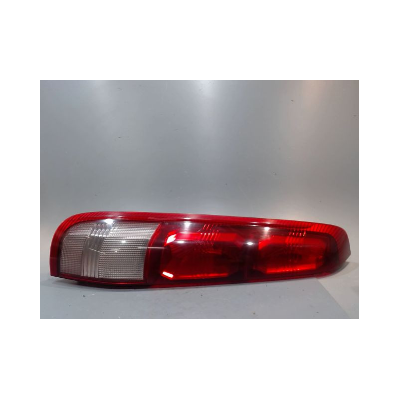 FEU ARRIERE GAUCHE  NISSAN X-TRAIL