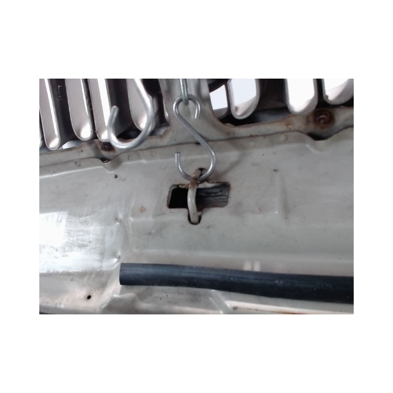 CAPOT KIA CARNIVAL
