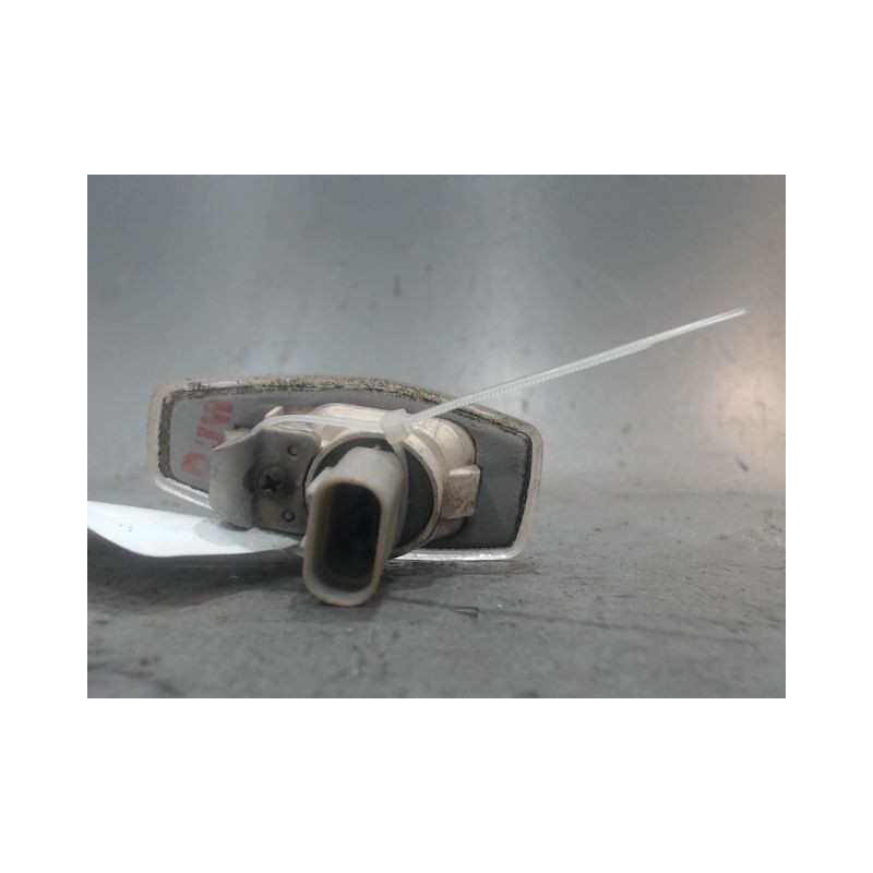 REPETITEUR AILE GAUCHE HYUNDAI I10