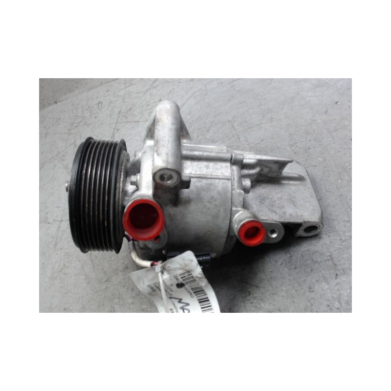 COMPRESSEUR AIR CONDITIONNE DACIA SANDERO
