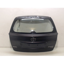 HAYON TOYOTA AVENSIS