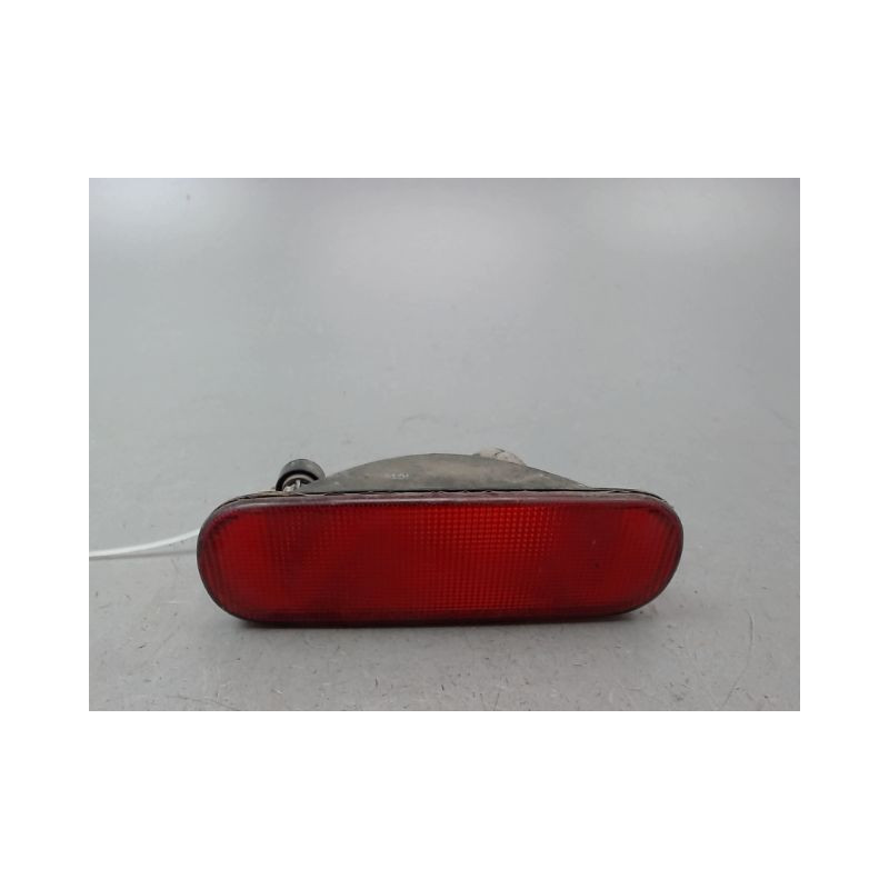 FEU BROUILLARD CENTRAL ARRIERE SUZUKI SWIFT III 2005-2011