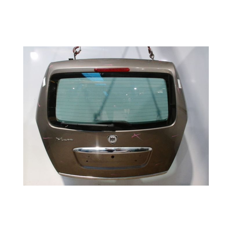 HAYON LANCIA MUSA