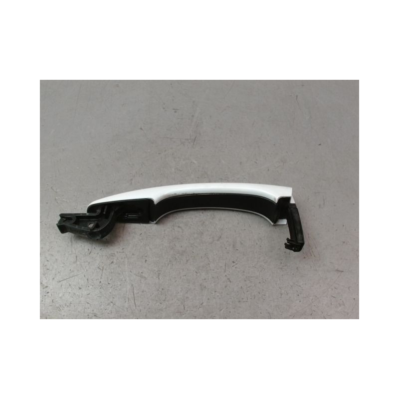 POIGNEE EXTERIEURE PORTE AVANT GAUCHE OPEL CORSA 2010-