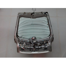 HAYON TOYOTA AVENSIS