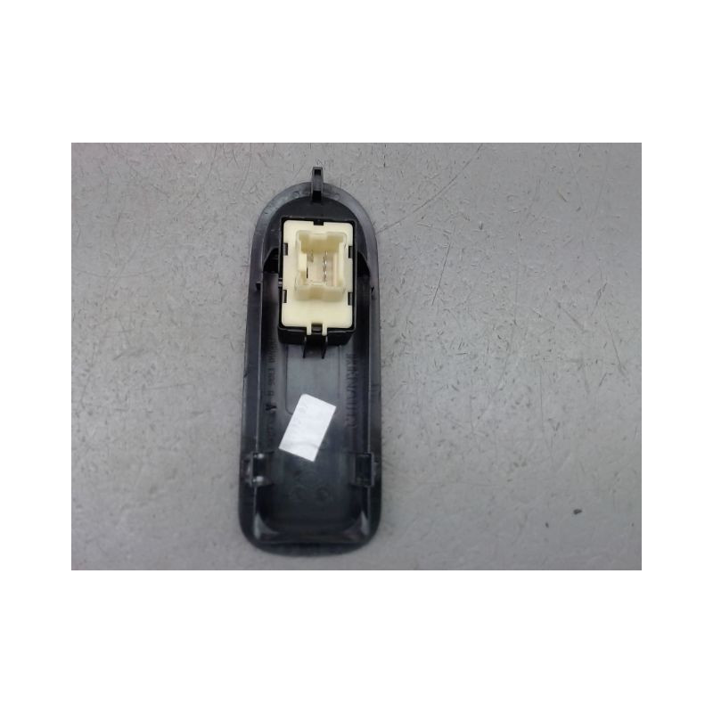 COMMANDE LEVE-GLACE PORTE AVD DACIA DUSTER BREAK Phase 2 2013-...