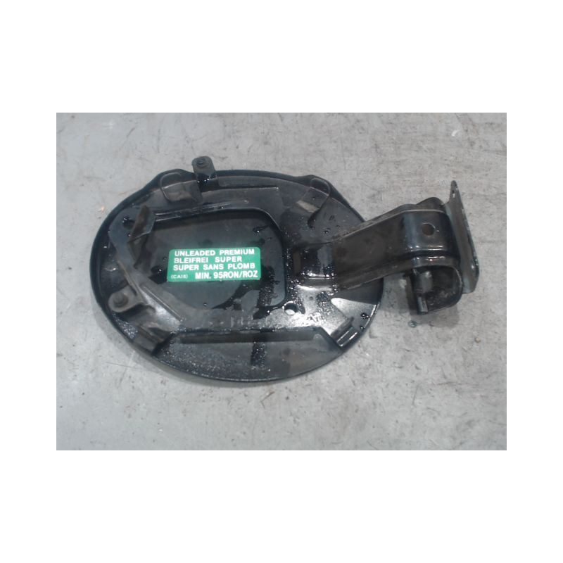 VOLET DE TRAPPE CARBURANT MAZDA 2