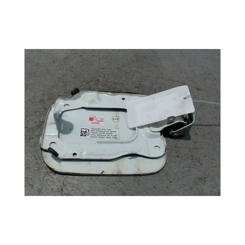 VOLET DE TRAPPE CARBURANT SUZUKI CELERIO