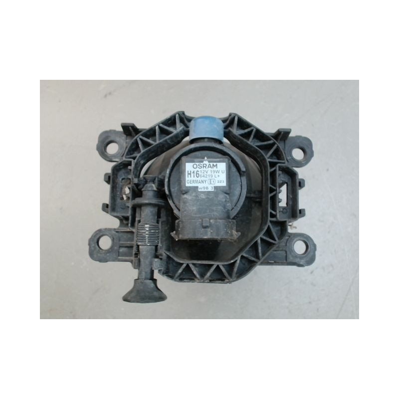 PHARE ANTIBROUILLARD AVANT DROIT RENAULT CLIO