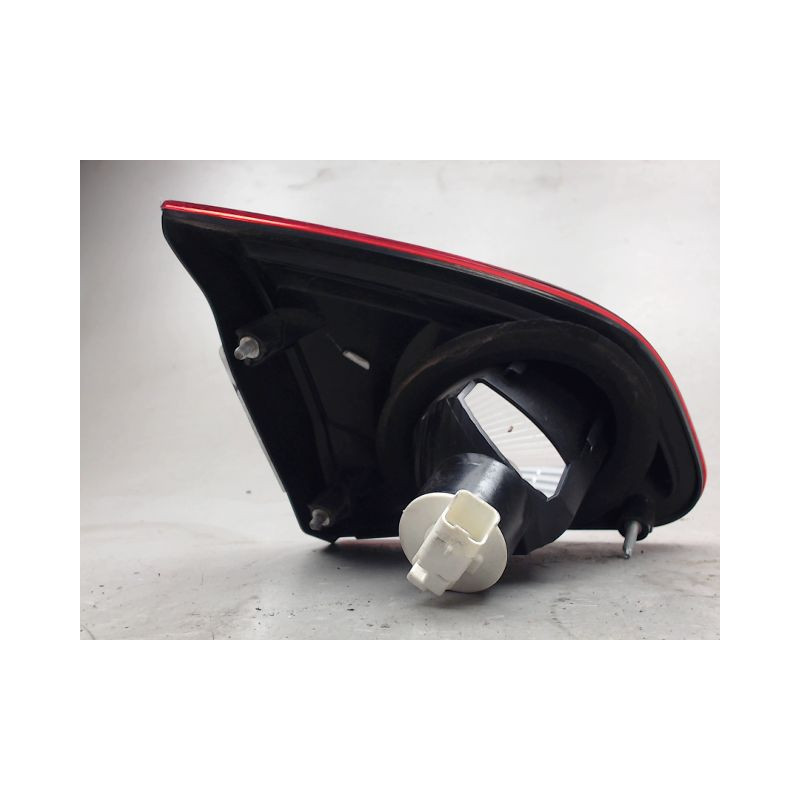 FEU ARRIERE INTERIEUR DROIT NISSAN QASHQAI