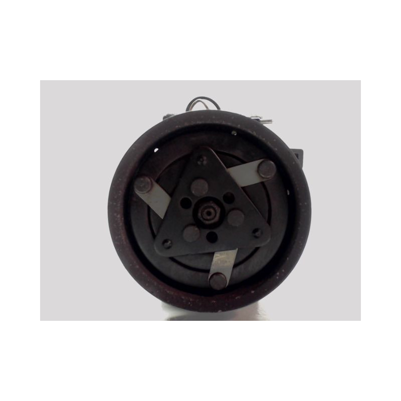 COMPRESSEUR AIR CONDITIONNE RENAULT CLIO II PH.2 01-06