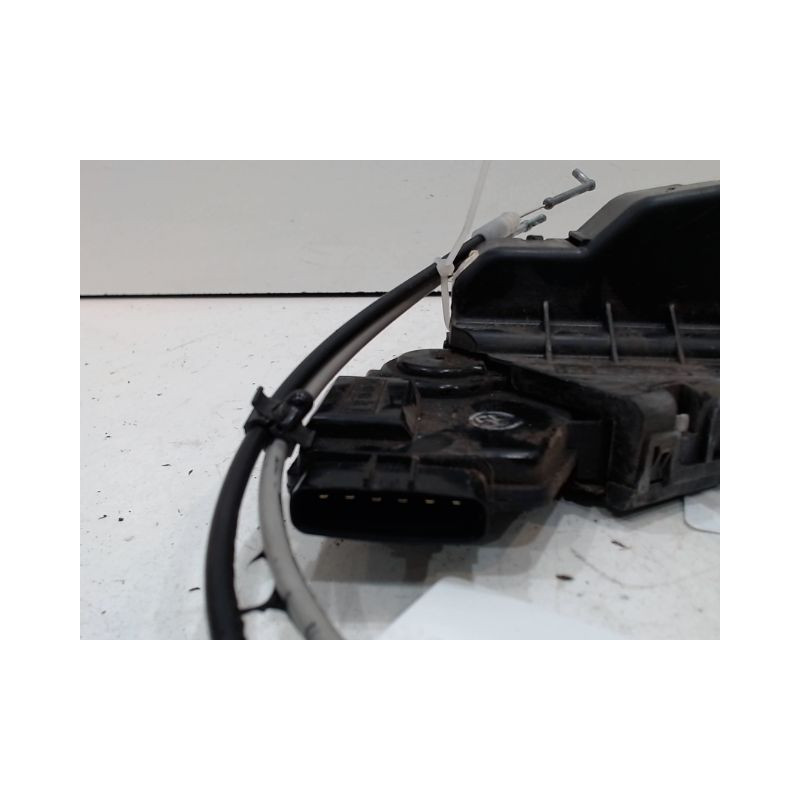 SYSTEME CONDAMNATION AVANT DROIT HYUNDAI H-1