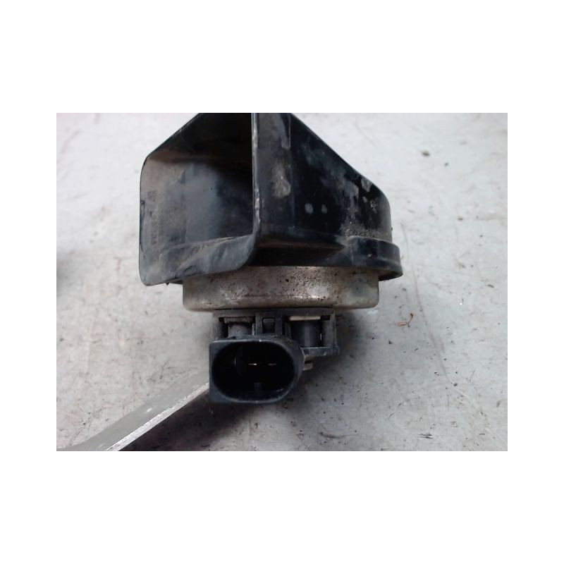 KLAXON / AVERTISSEUR MERCEDES CLASSE B 246 PHASE 1 180 1.8 C