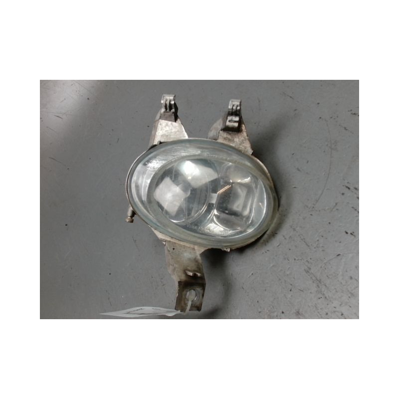 PHARE ANTIBROUILLARD AVANT DROIT PEUGEOT 206 3P